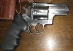 ruger 44 magnum super redhawk + Chest holster + speed loader - Ruger 44 magnum super redhawk + chest holster + speed loader + 500 rounds of 240 grain 44 mag ammo included, in near new condition, less than 200 rounds fired