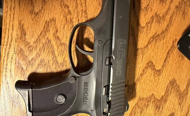 Nice little conceal carry gun. Comes with 2 mags and an Alien holster set up that has different configurations